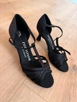 Tanzschuhe Rummos R331 – Gr. 37, Schwarz Satin, 5 cm Absatz – NEU Niedersachsen - Börßum Vorschau