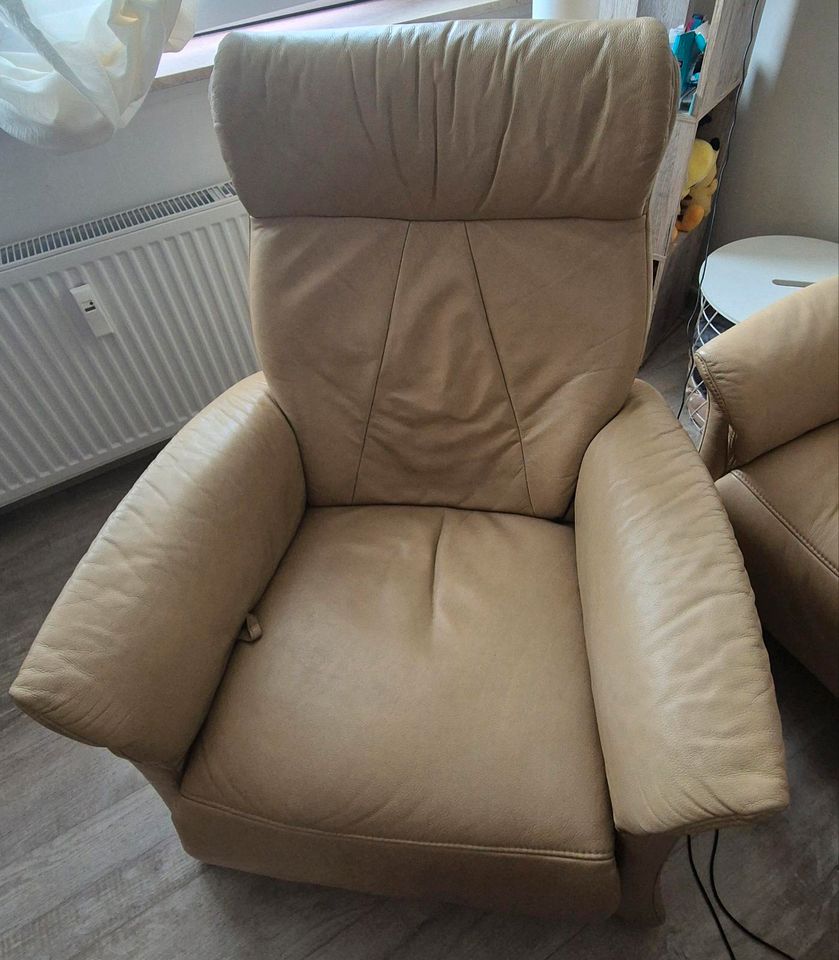 Sofa und der Sessel mit liege funktion in Wehretal