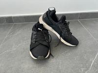 Schwarze Sneaker von Puma Gr. 39 Aachen - Preuswald Vorschau