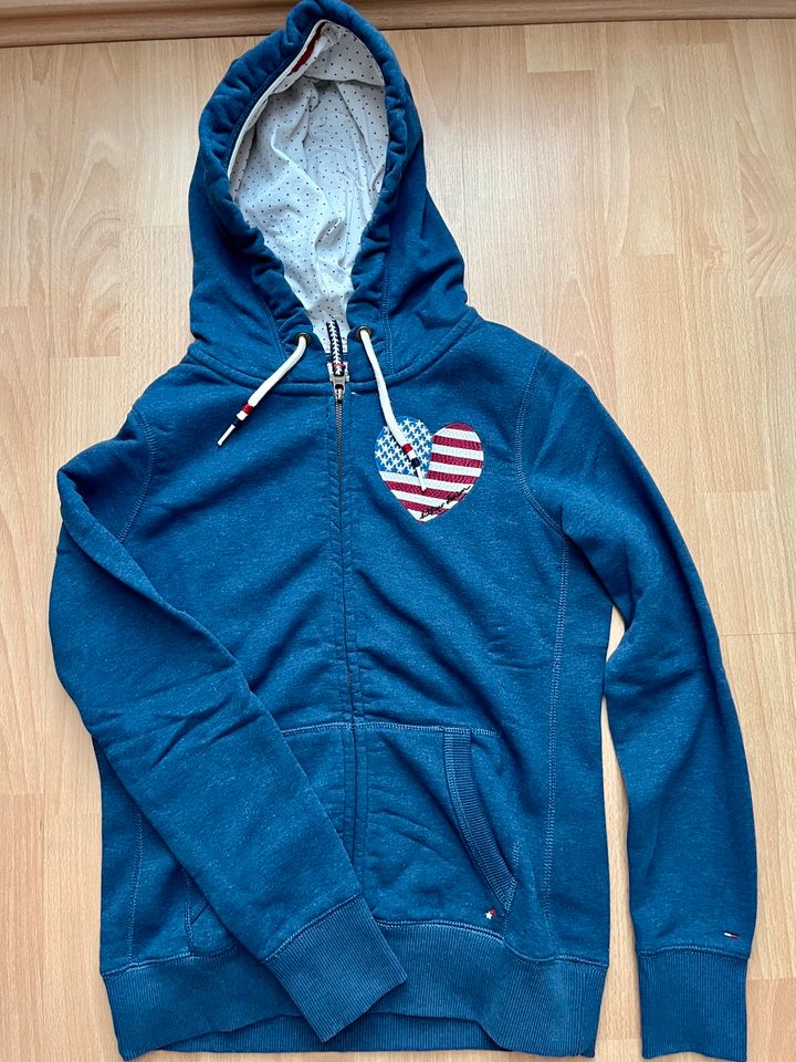 Hilfiger Denim Sweatshirtjacke (Gr. M) in Essen