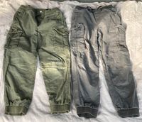 2 Cargohosen Gr 152 h&m grau grün Köln - Nippes Vorschau