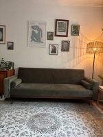 Grünes Sofa/Couch Samtstoff Berlin - Reinickendorf Vorschau