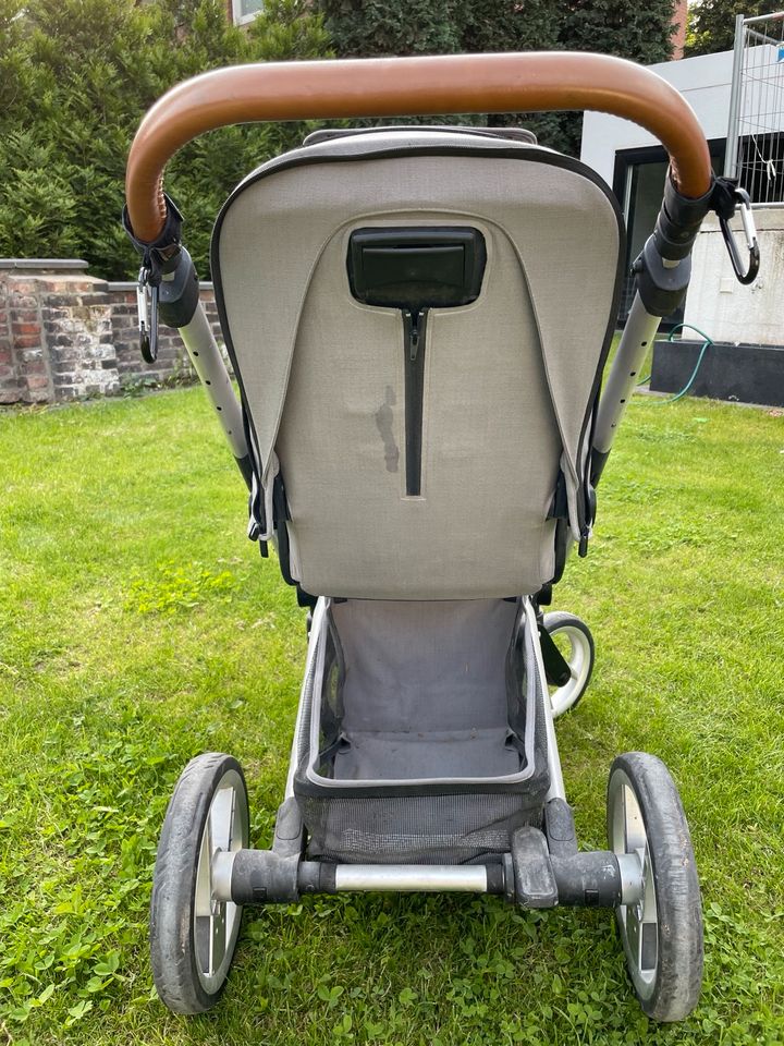 Mutsy Nio Kinderwagen gut erhalten in Duisburg