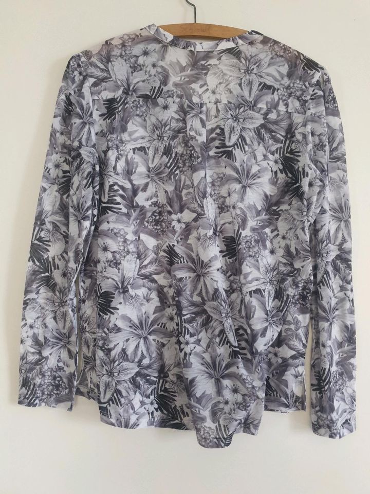 Bluse, langärmeliges Shirt in Rosenheim