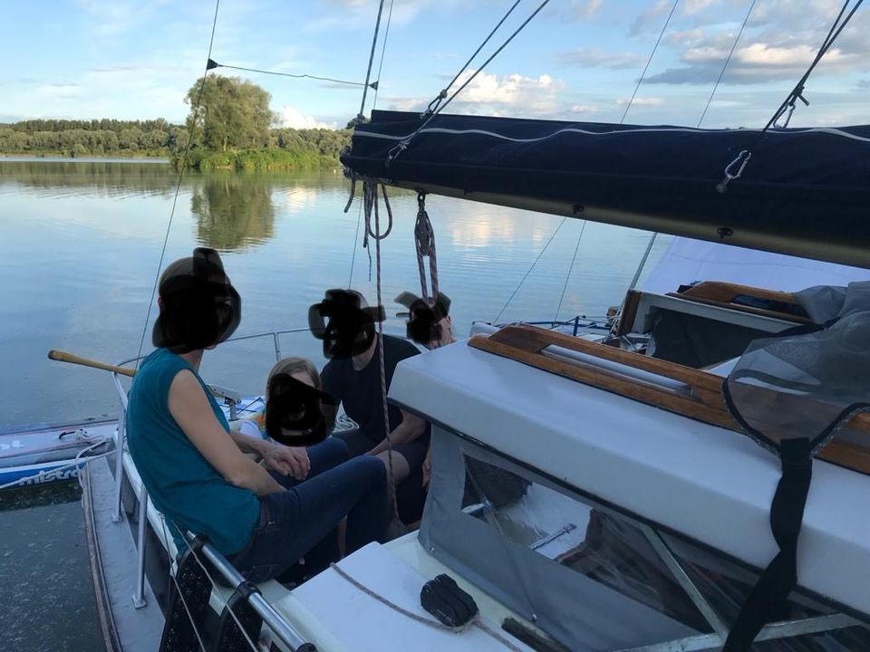 Segelboot Neptun 22 segelfertig mit Außenborder und Bootstrailer in Buch