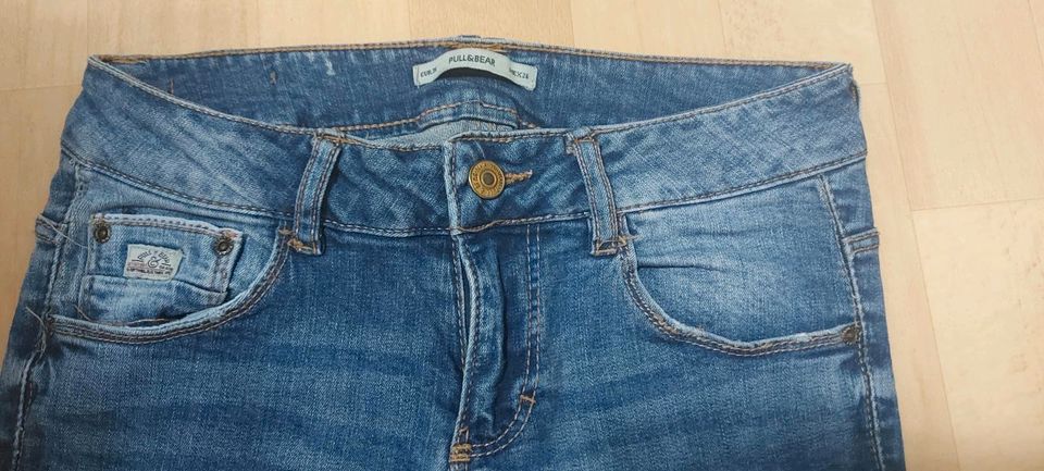 Pull&Bear Schöne Damen Jeans Hose in Ochtrup