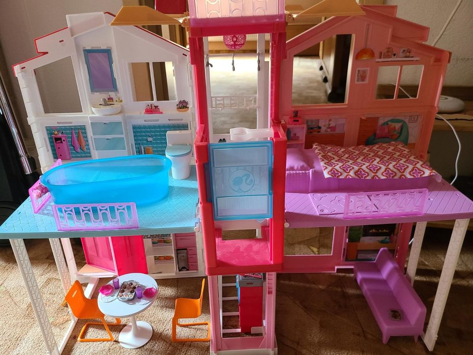 Barbie Traumvilla Stadthaus in Kaltwasser