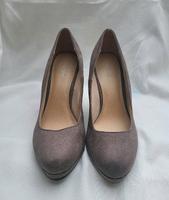 Damenschuhe Pumps Graceland Größe 38 Niedersachsen - Stuhr Vorschau