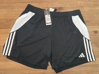 Neue, ungetragene Damen-adidas-Shorts, Gr. XL Thüringen - Körner Vorschau