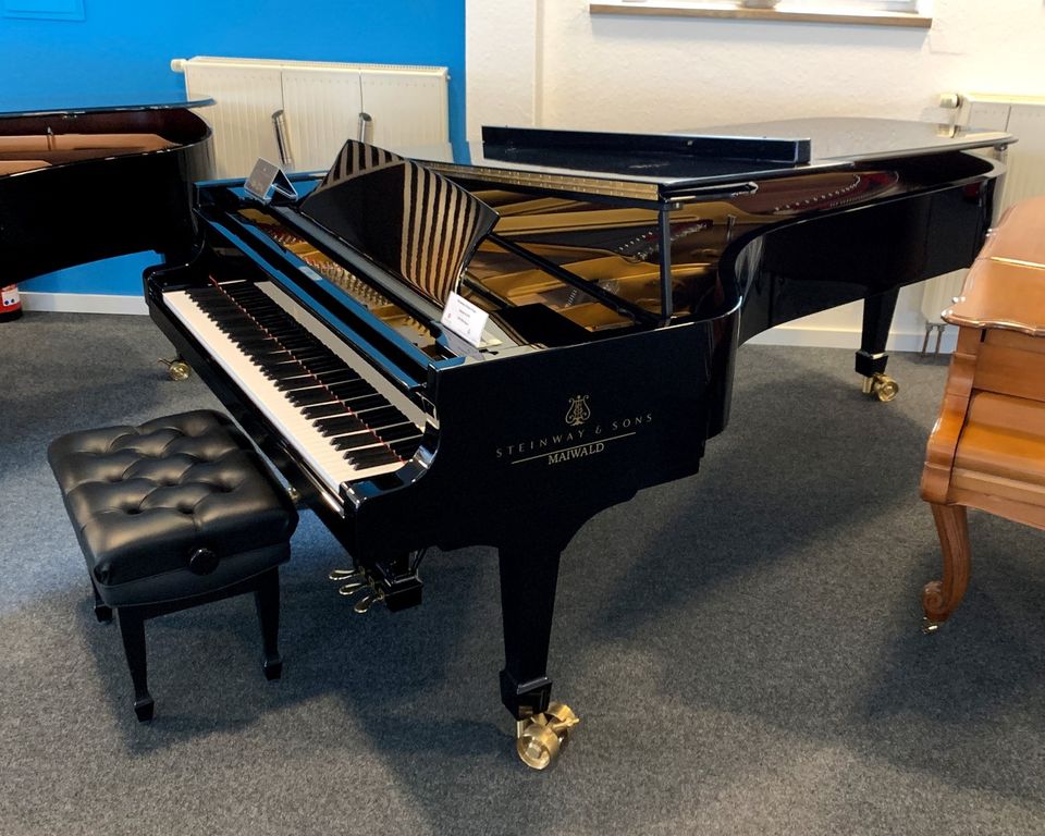 Steinway & Sons D-274 Flügel in schwarz poliert, Bj. Hamburg 2020 in Kamen