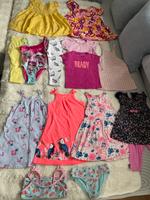Sommerkleidungs Paket für Mädchen Gr.92/98 Kleider,Leggings,T-shi Bayern - Landshut Vorschau