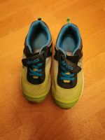 Hallenschuhe Sneaker Sportschuhe Gr 34 Nordrhein-Westfalen - Ahlen Vorschau