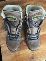 Meindl Island MFS Lady Wanderschuhe Größe 38 / Gr 5 (1x getragen) Berlin - Zehlendorf Vorschau