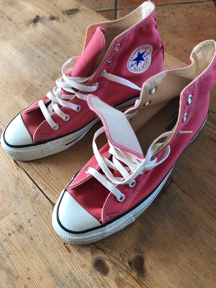 Converse Schuhe in Schefflenz