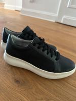 Neu Vitaform 40 Schwarz Leder Sneakers Hirschleder Bequem! Düsseldorf - Wittlaer Vorschau