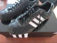 Adidas Damen Turnschuhe Laufschuhe, schwarz, silber, Gr. 41,1/3 Hessen - Mörfelden-Walldorf Vorschau