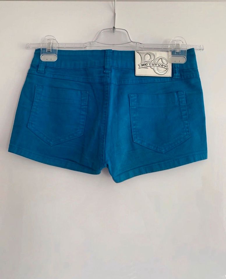 Blaue Jeans Shorts Gr. 36 kurz mit Pailletten neuwertig in Tiefenbach Kr Passau
