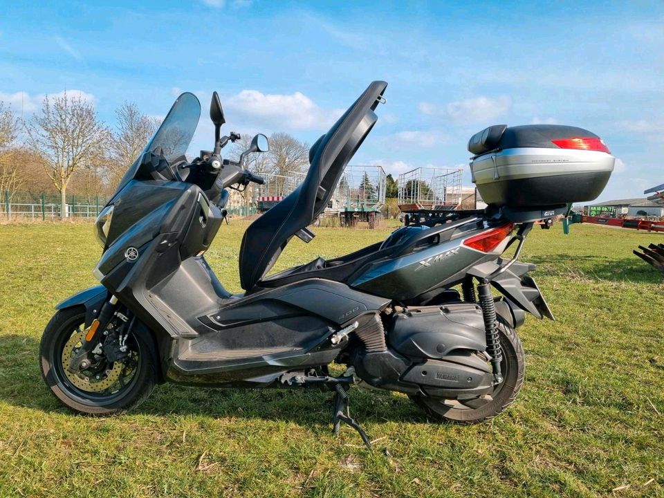 Yamaha xmax 400 in Berlin