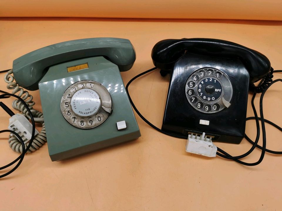 Alte DDR Telefone in Mühlhausen