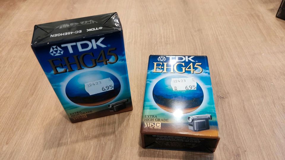 2x Videokassette Cassette VHS-C TDK E-HG 45 neu und OVP in Hannover