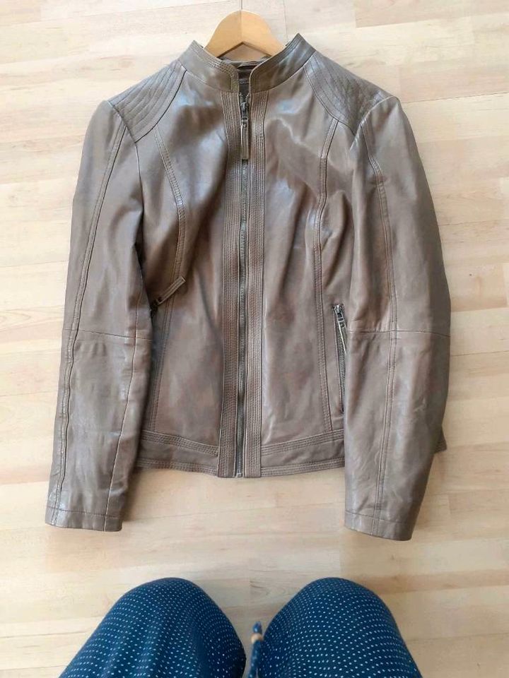 Echtes Leder Jacke, Lederjacke, echt, beige, Gr.42 in Alsfeld