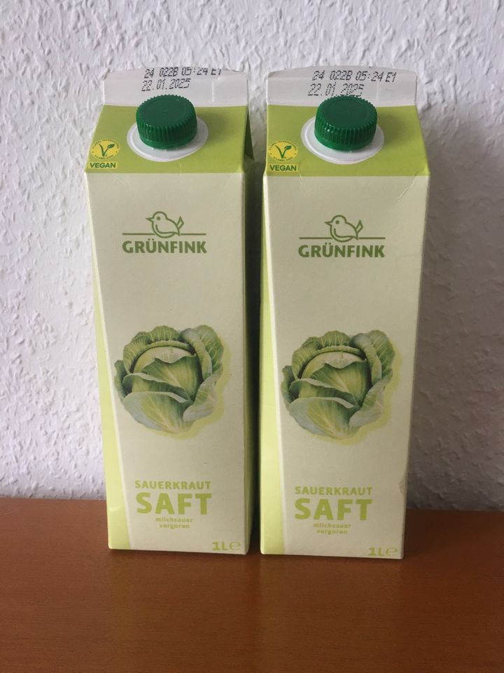 Grünfink Sauerkrautsaft Milchbauer vergoren in Bergen auf Rügen