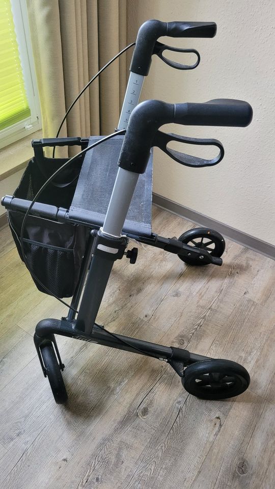 Rollator (Gehhilfe) in Attendorn