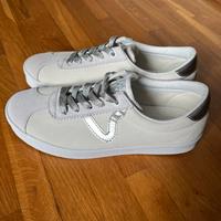 Neue schöne Leder Vans Sneakers Beige/Silber Gr. 38. NP 95€. Bayern - Wolfratshausen Vorschau