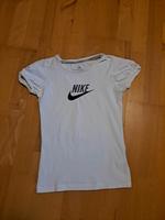Shirt Sport Nike weiß Gr. 32/34 Niedersachsen - Evessen Vorschau