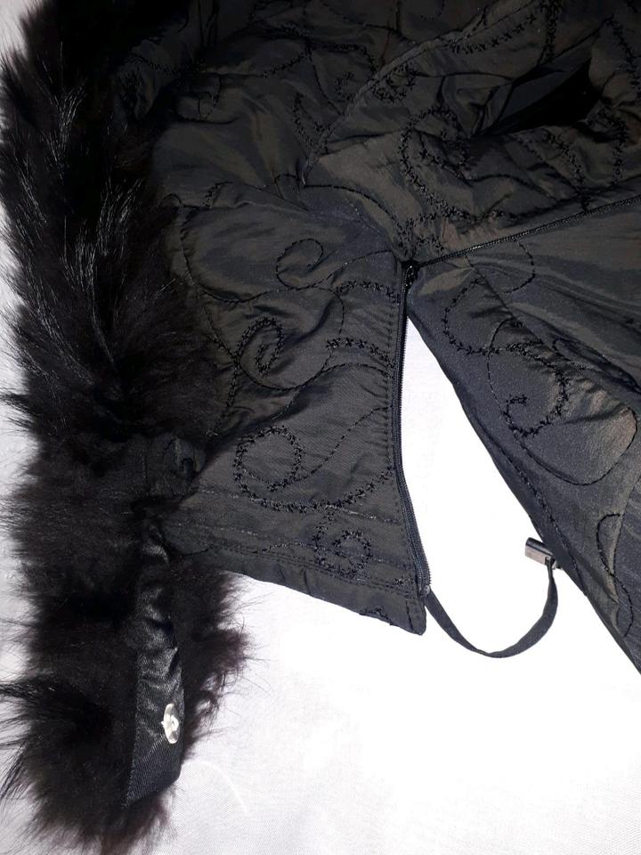 Winterjacke mit Kapuze von KIRSTEN/Größe 44/Jacke/Schwarz in Berlin