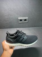 Adidas Ultra Boost schwarz/weiß Nordrhein-Westfalen - Viersen Vorschau