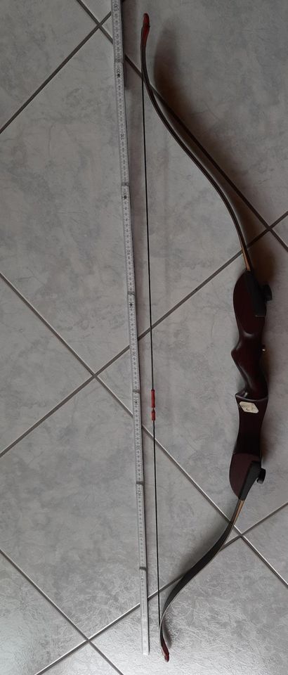 Bogen Recurve, Marke Ragim Black Flash 24“ Carbon mit 7 Pfeilen in Altshausen