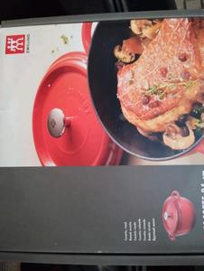 Zwilling Cast Iron Casserole Round 24 cm : Amazon.de: Home