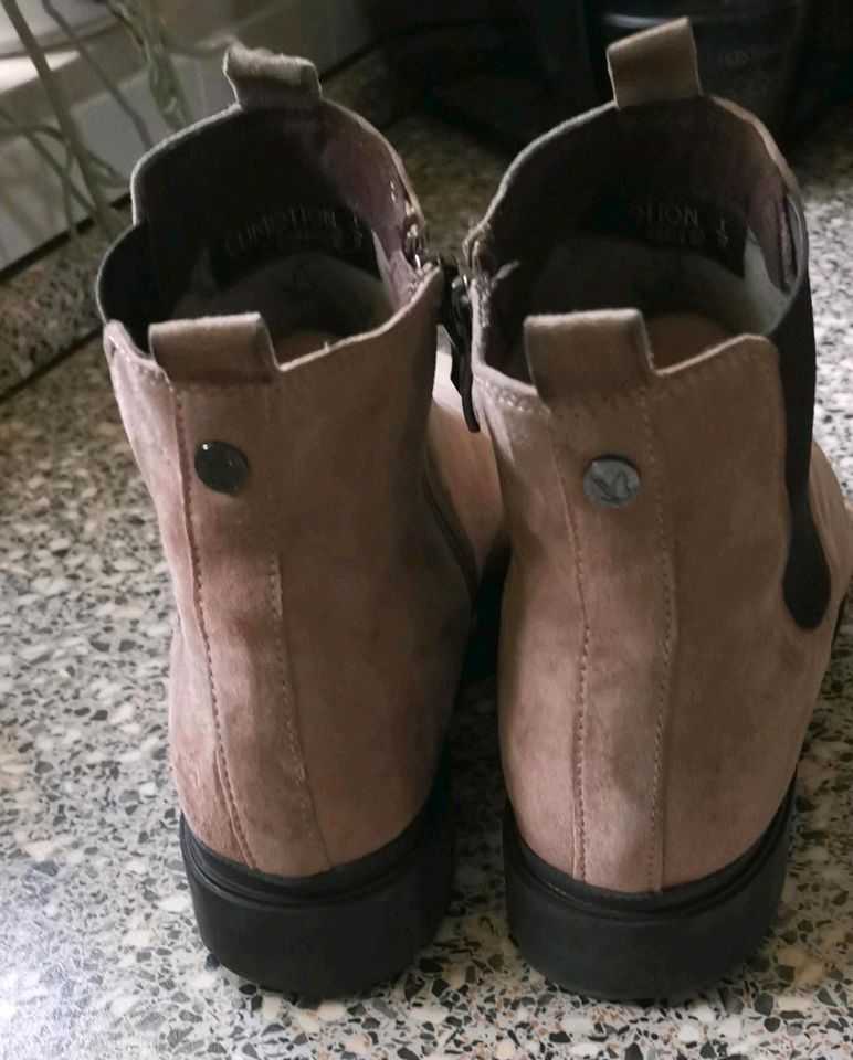 Caprice Boots/Stiefeletten Größe 38 (38,5) in Laubenheim Nahe