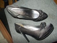 Neuwertiger Damen  High Heels  Gr 38 mit Perlenschmuck Bayern - Hersbruck Vorschau