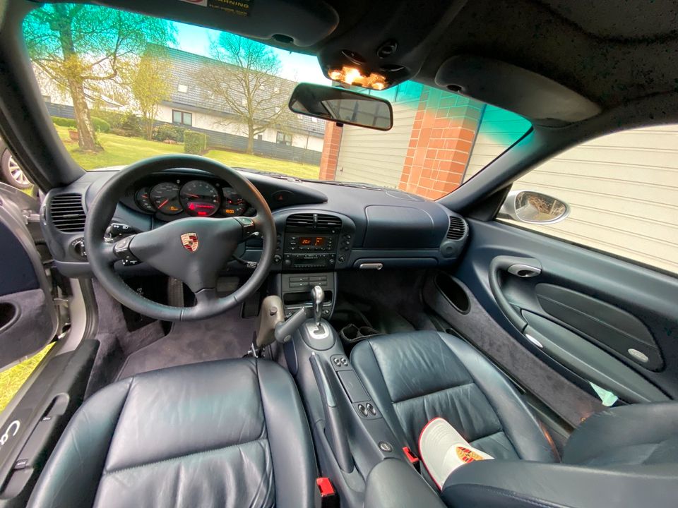 Porsche 911 996 Carrera in Neumünster