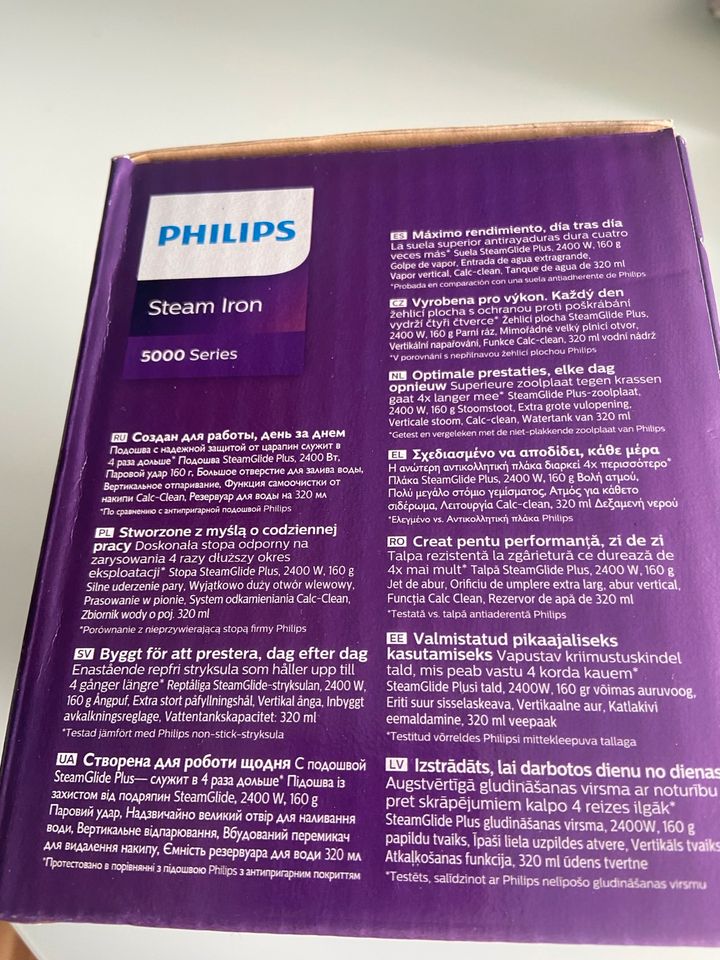 Philips Bügeleisen 5000 Series 2400W Neu originalverpackt in Frankfurt am Main