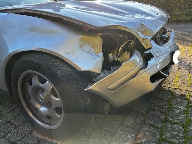 Mercedes Benz SLK 200 R170 Frontschaden in Stolberg (Rhld)