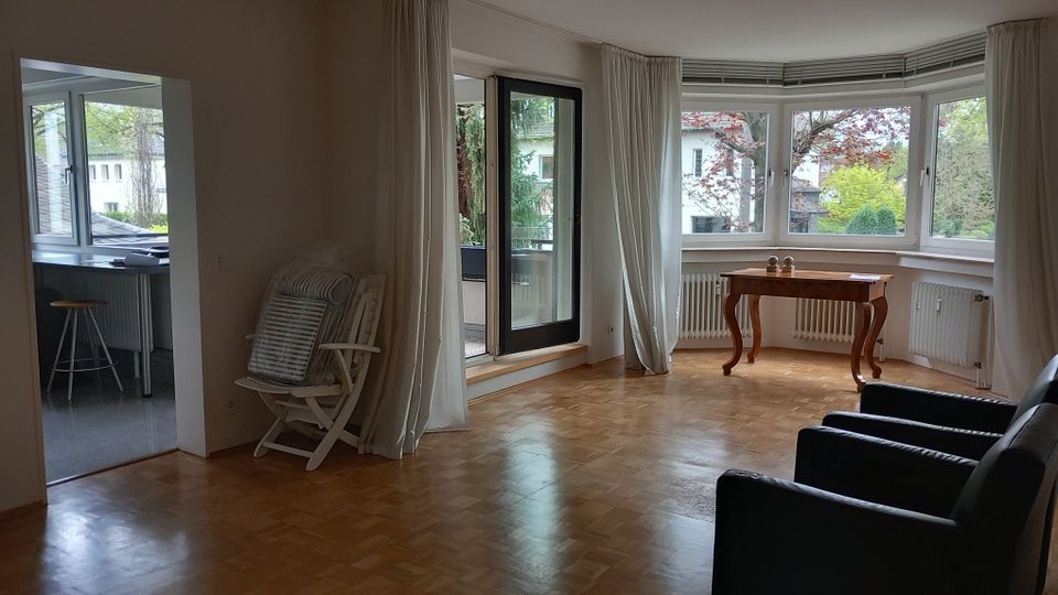 Großzügige Wohnung mit Stil und vorteilhaft in Bonn