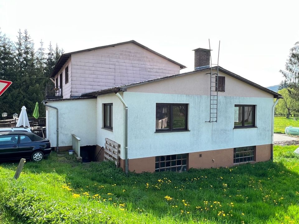 Einfamilienhaus mit Gastro und kleinen Baugrundstück in Tann