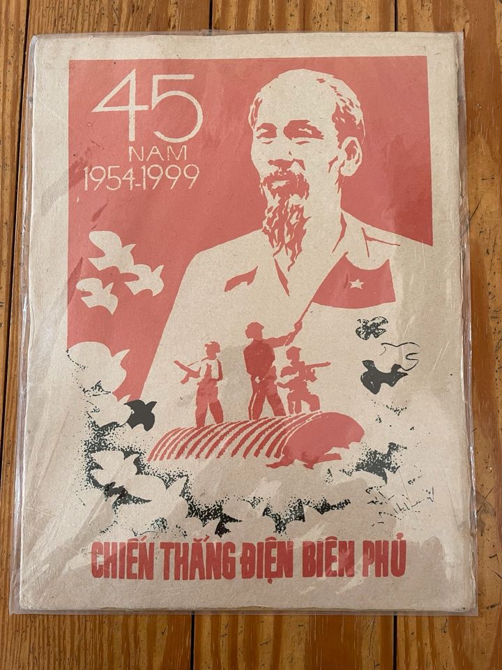 Retro Print Vietnam Ho Chi Minh in Hamburg
