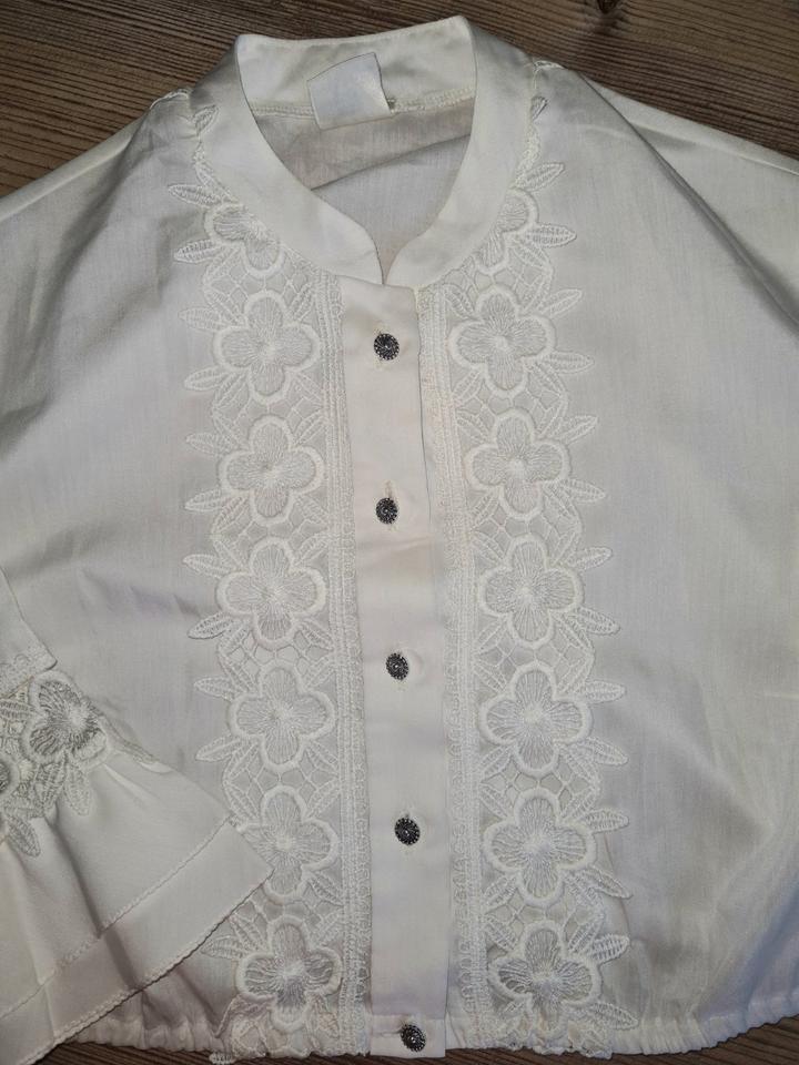 Badego Dirndlbluse Gr. 40 vintage Retro wollweiß mit Spitze in Brannenburg