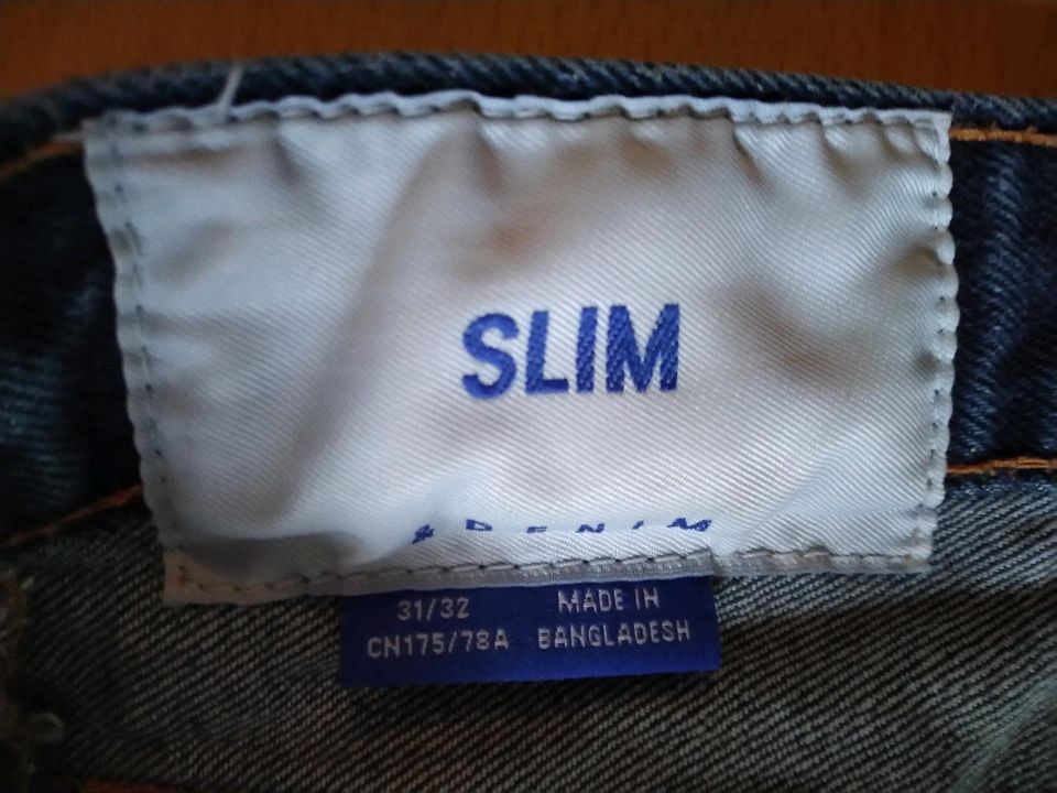 H&M Jeans Slim W31 L32 in Bremen