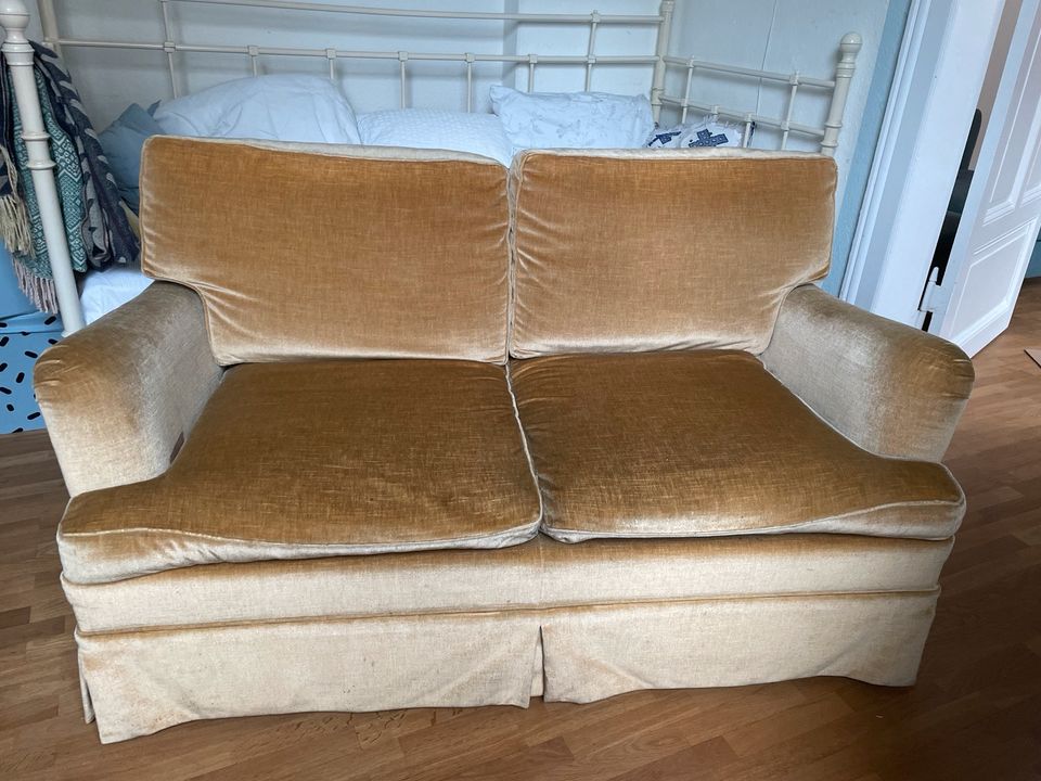 Süßes vintage sofa in Bielefeld