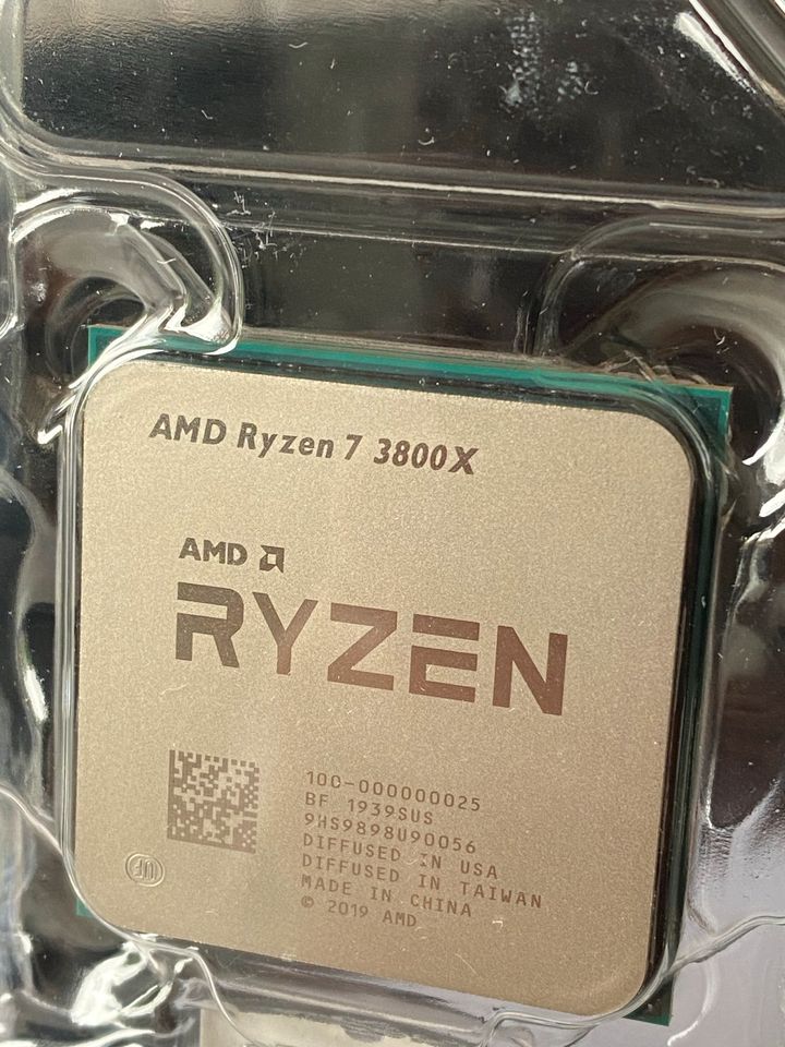 AMD Ryzen 7 3800X Sockel AM4 Prozessor in Lucka