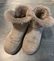 Original-UGGs Stiefel zu verkaufen Berlin - Karlshorst Vorschau