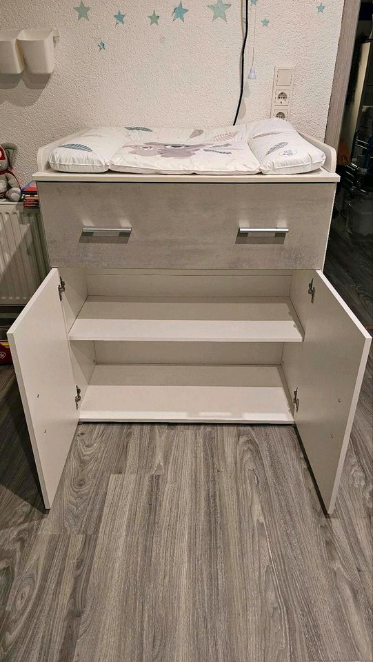 Babyzimmer Kinderzimmer komplett weiß grau TOP in Schmelz