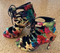 neue bunte High Heels von Steve Madden Gr. 37 Hamburg-Nord - Hamburg Langenhorn Vorschau