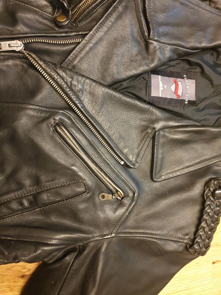 Schuh Lederjacke CLASSIC LINE 54 in München