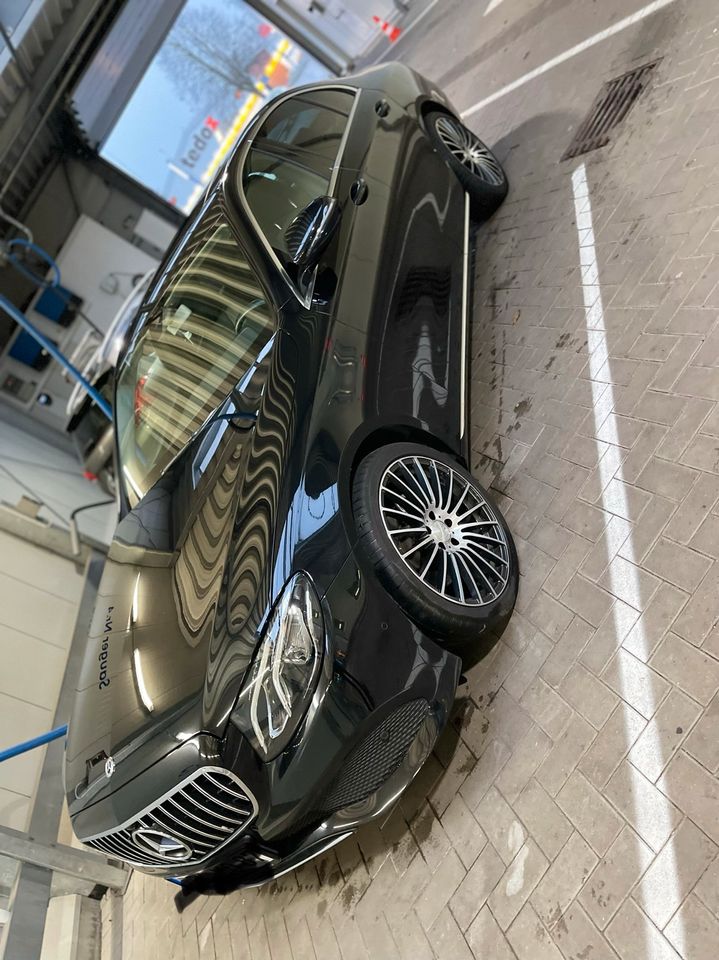 Mercedes Benz E 220 D in Barkelsby